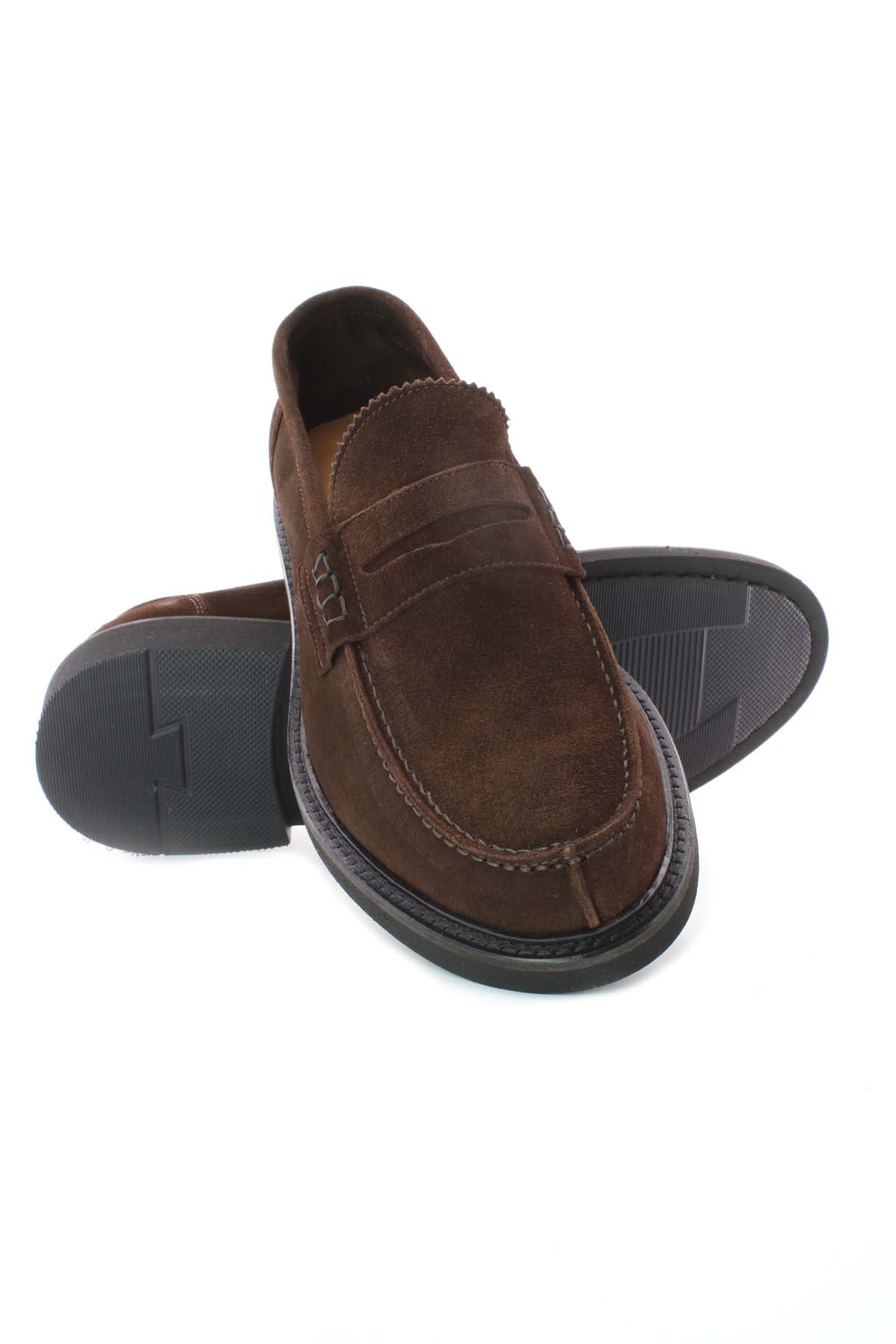 Mocassini in camoscio con suola in gomma