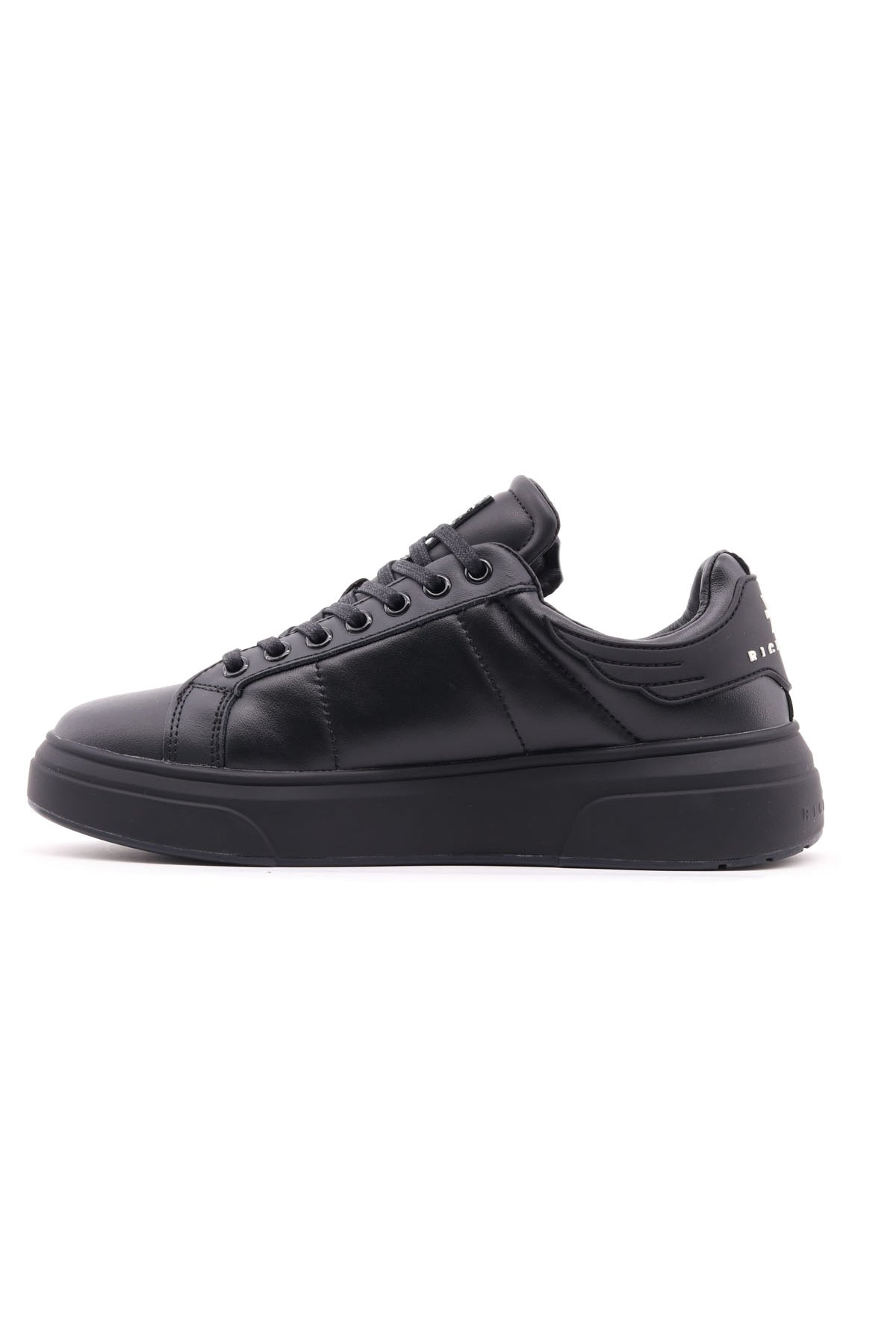Sneakers Uomo in Pelle con Placchetta Metallica Logata