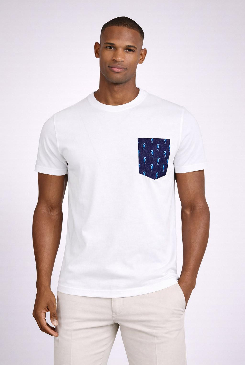 T-shirt uomo con taschino stampa cavalli marini in cotone