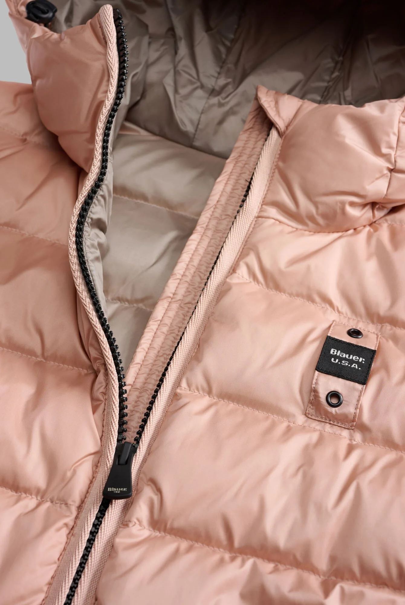 Piumino con cappuccio fisso CHARME