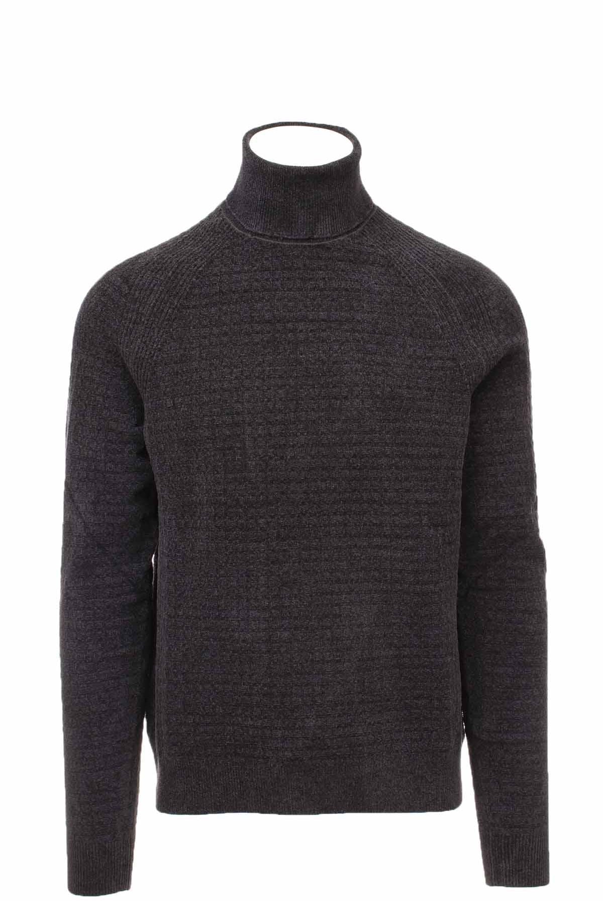 velvet square turtleneck