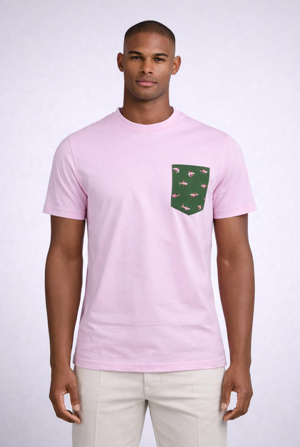 T-shirt uomo con taschino stampa squali in cotone
