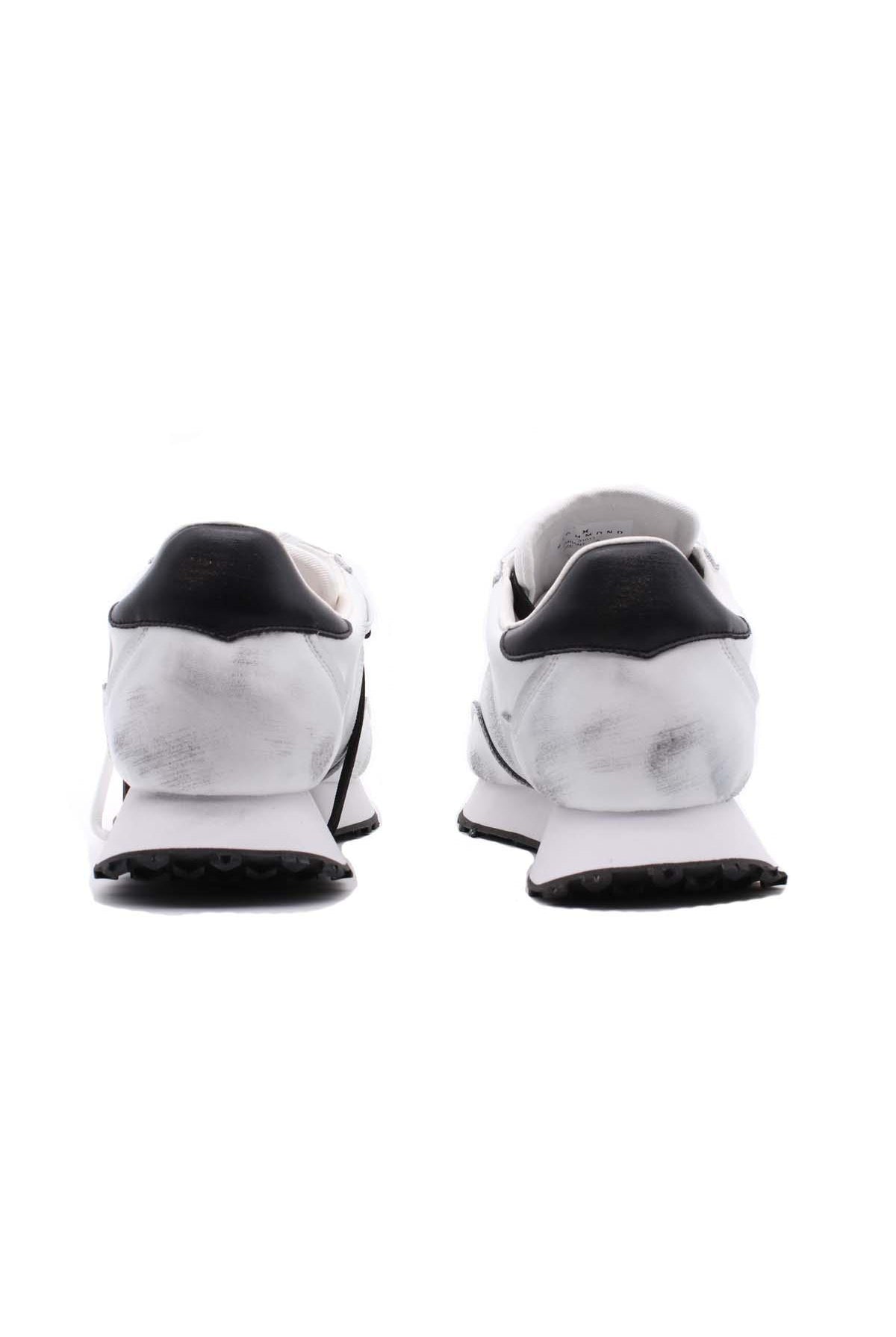 Sneaker in Nappa effetto used con Logo Lettering