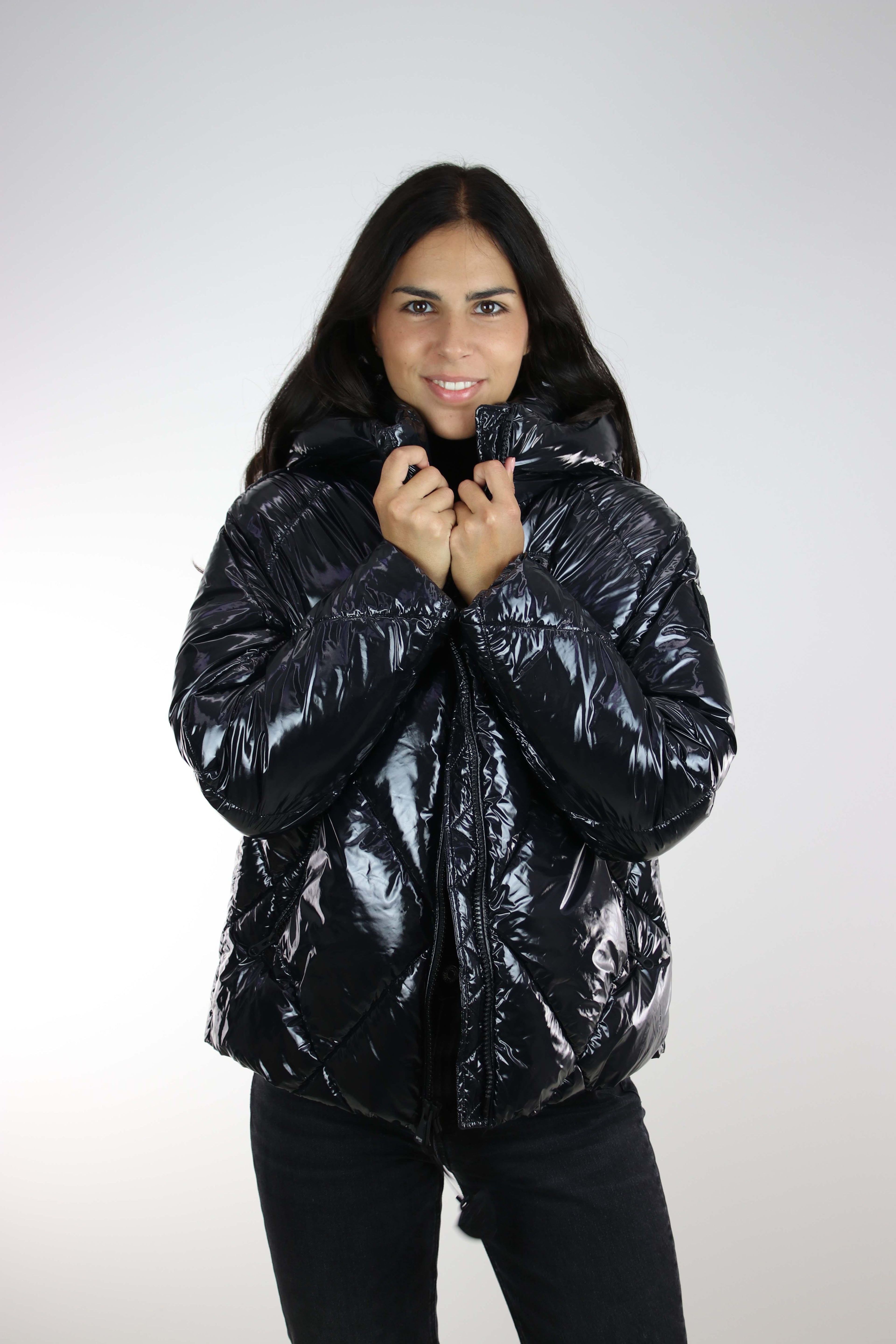 Giubbotto laccato lucido JUNE