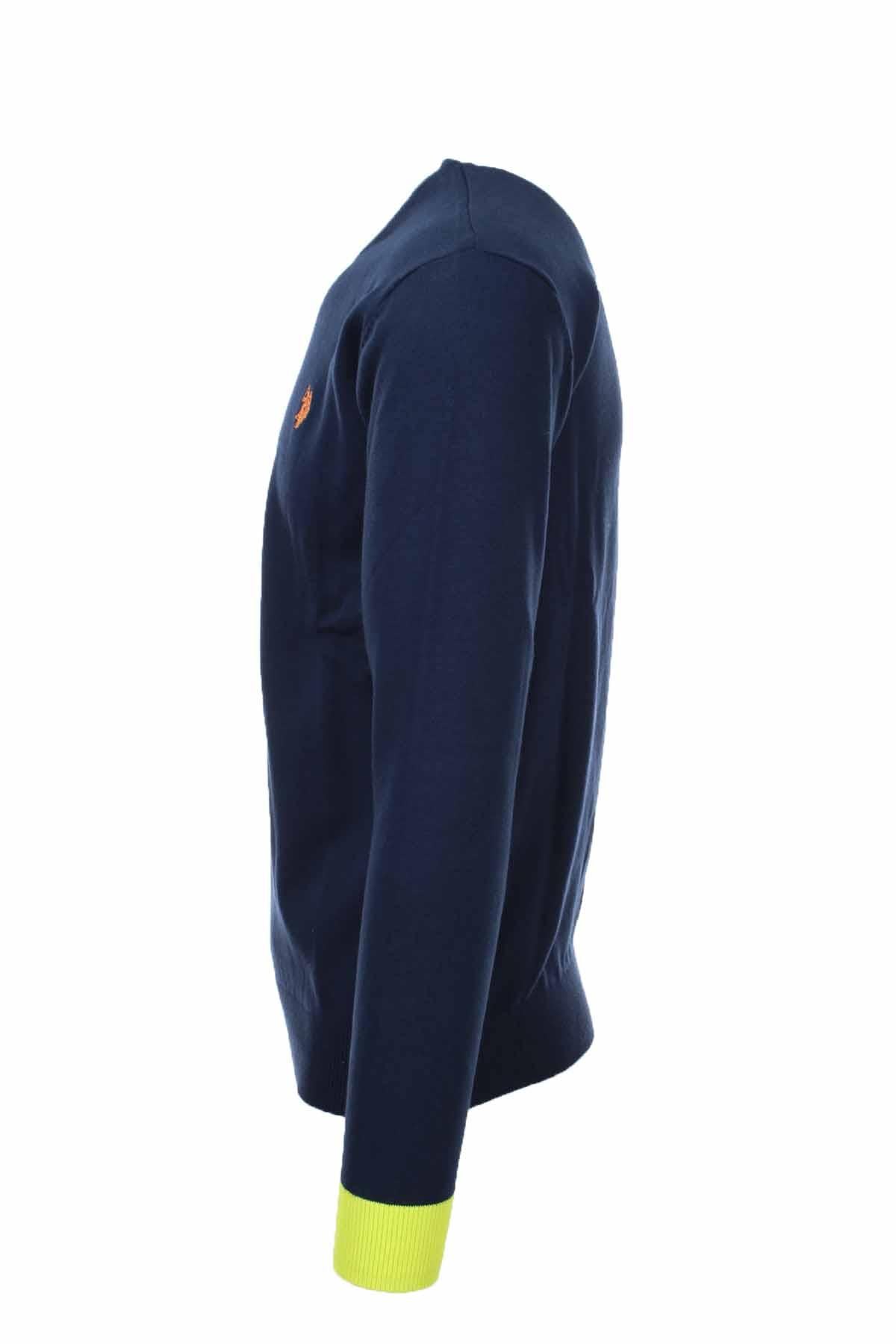 Maglia girocollo in cotone con contrasti.