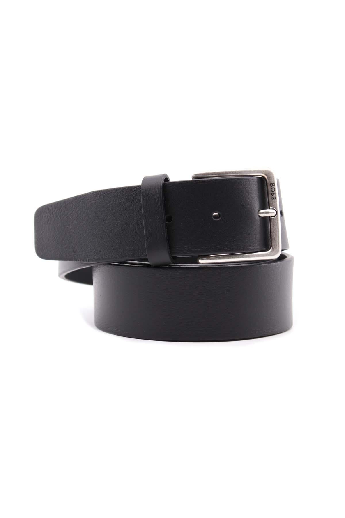 Cintura in cuoio con dettagli in metallo anticato