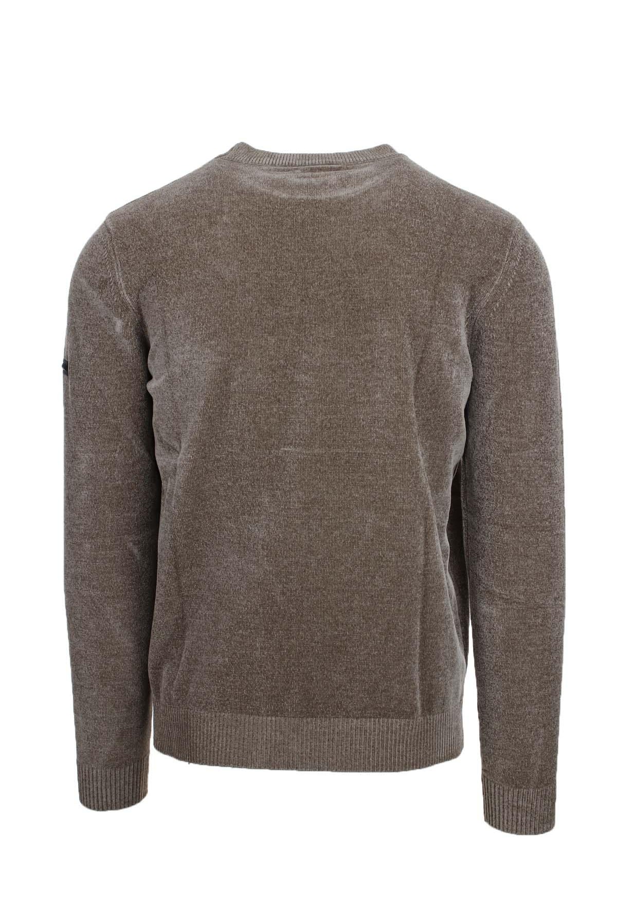 Maglia girocollo in ciniglia.