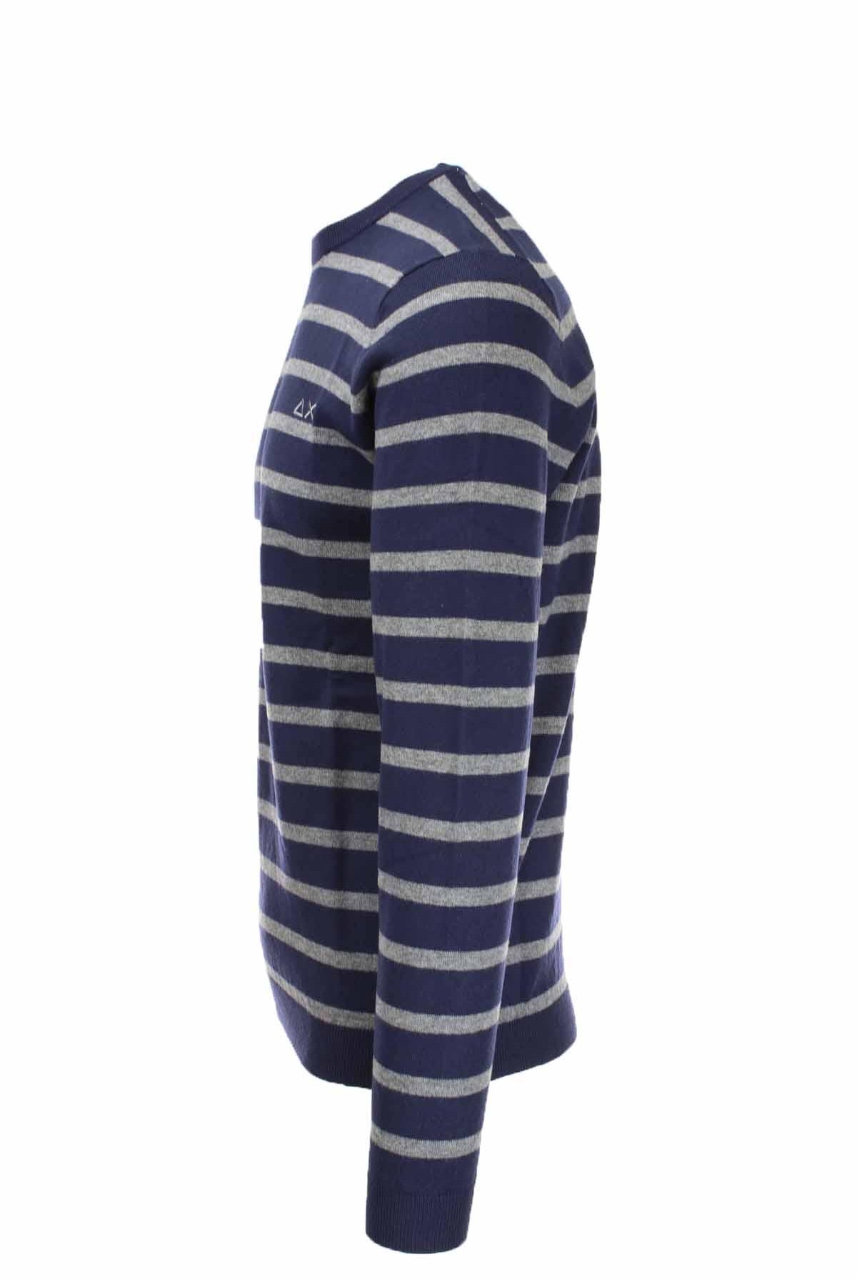 Pullover girocollo a righe