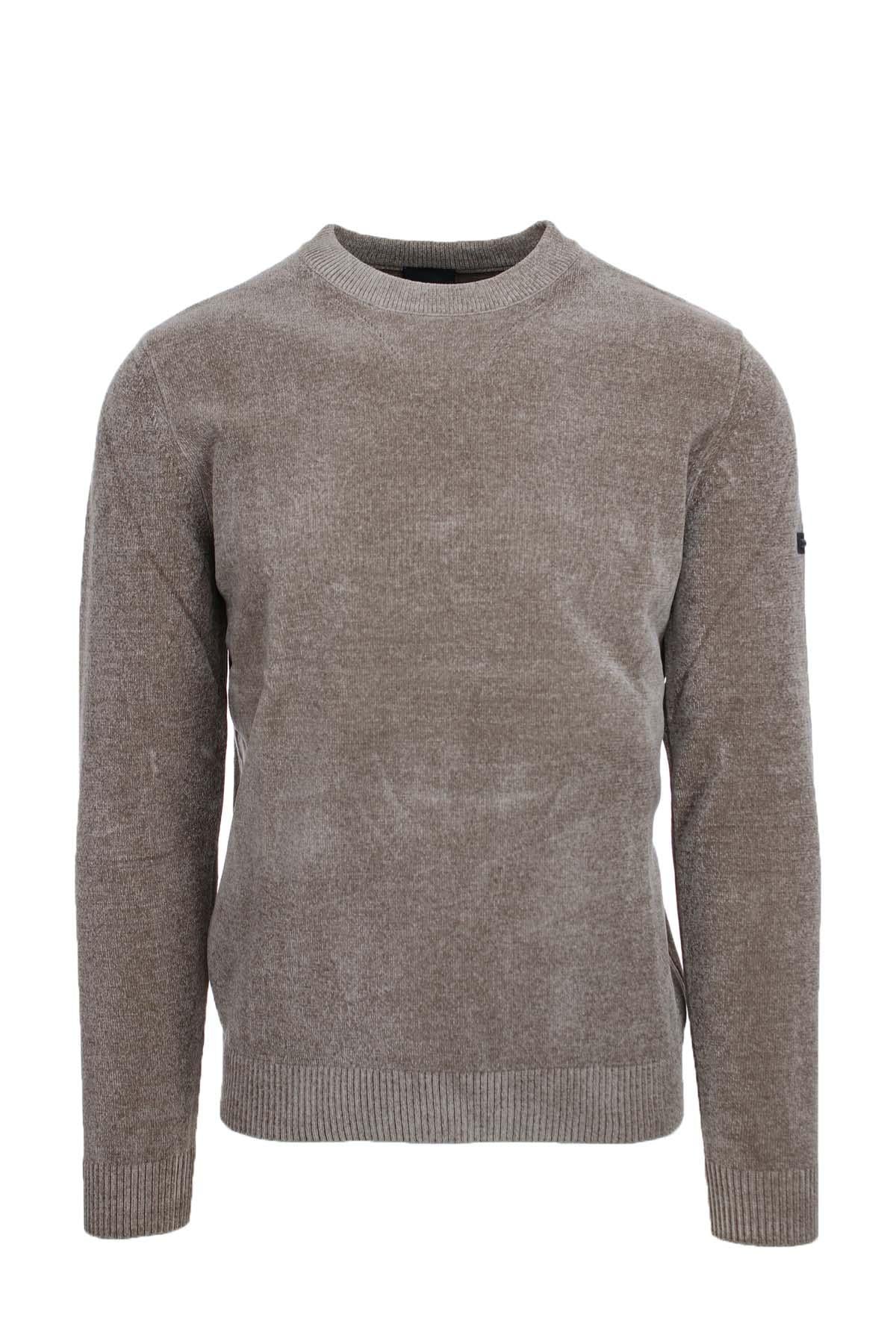 Maglia girocollo in ciniglia.