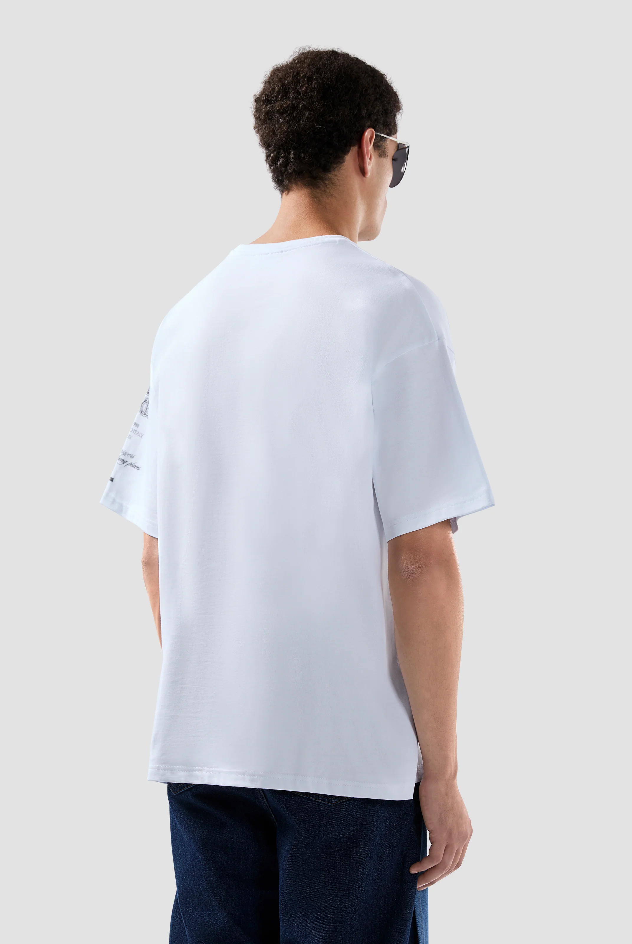 T-shirt mezza manica con stampa gotica