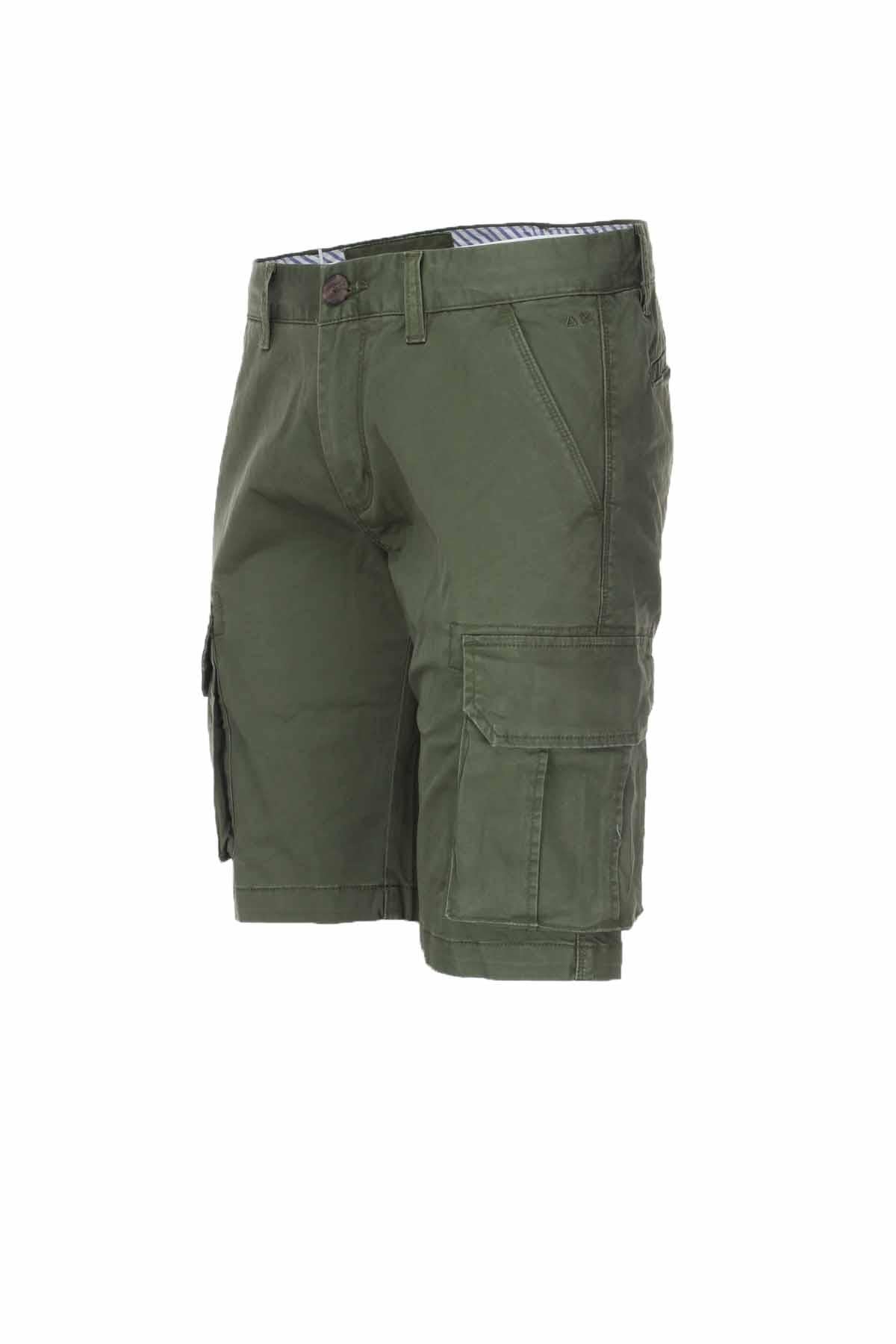 Pantalone bermuda cargo con tasconi