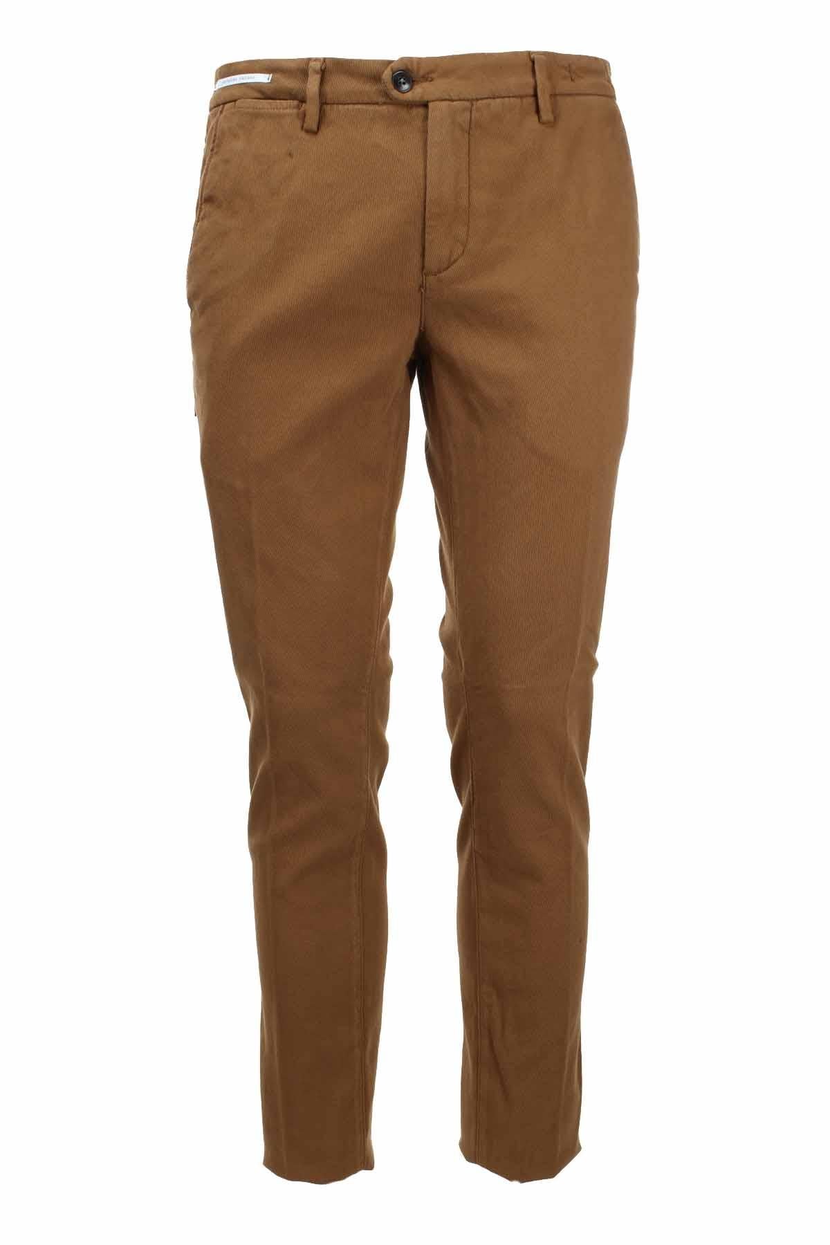 Pantalone chino cotone armaturato stretch.