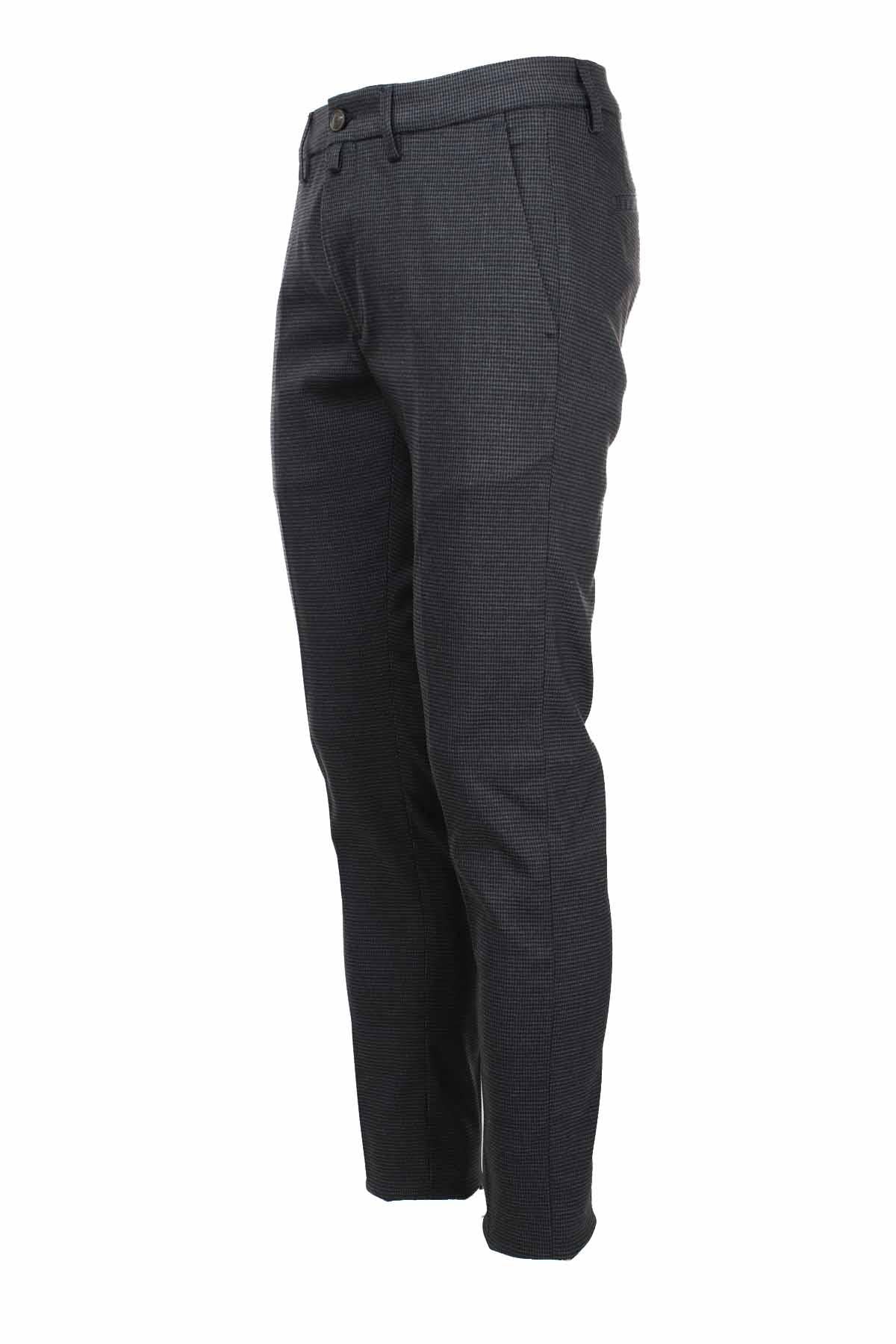 Pantalone chino microfantasia