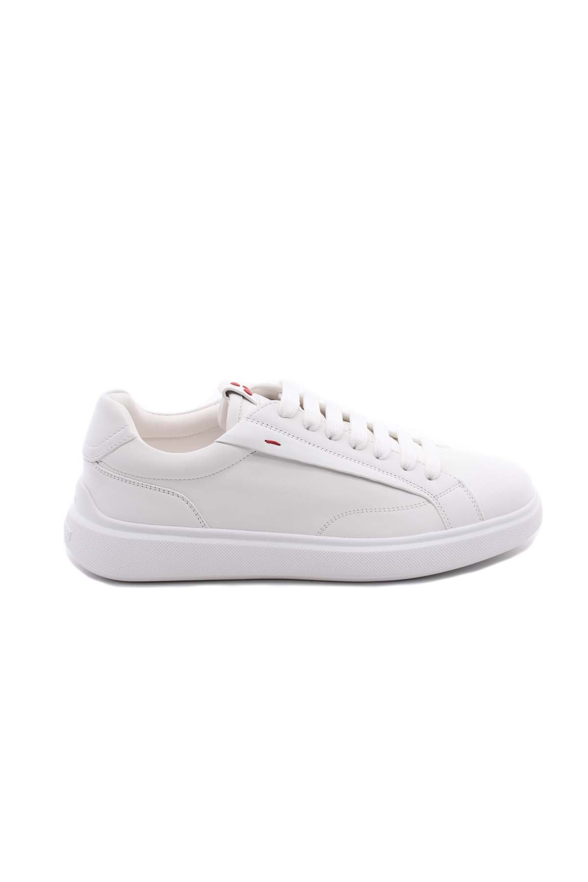 Scarpa sneakers in pelle 