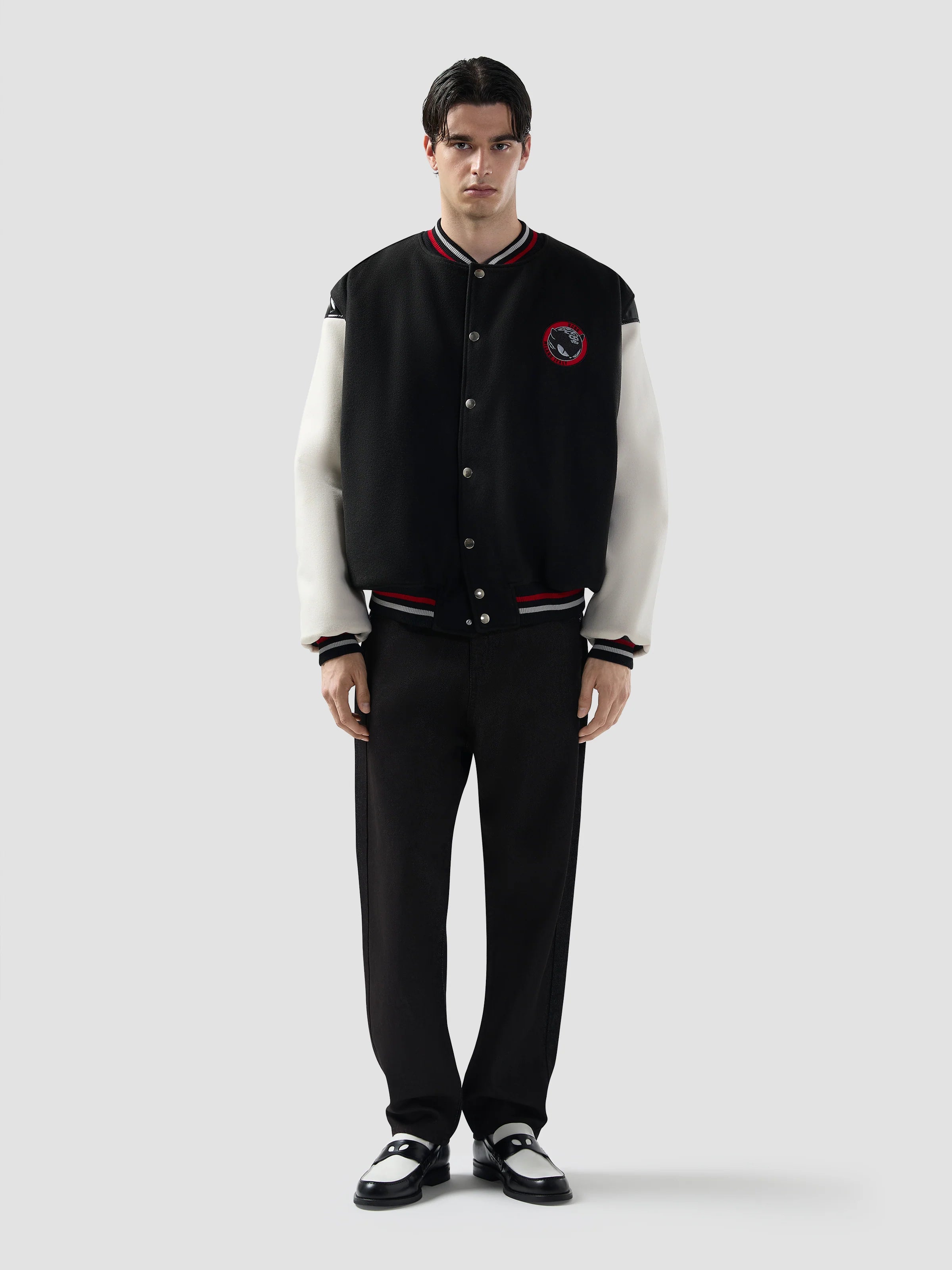 Bomber con patch Kittho 
