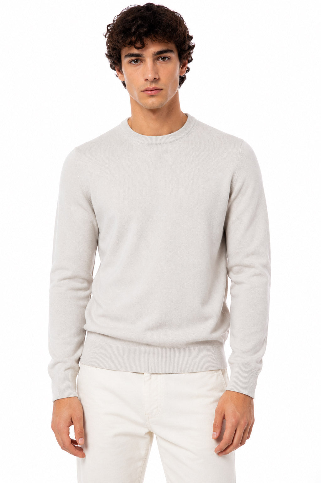 Maglia girocollo in lana  e cachemire 