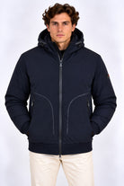 Giubbotto uomo con cappuccio in tessuto bi-stretch Senna 