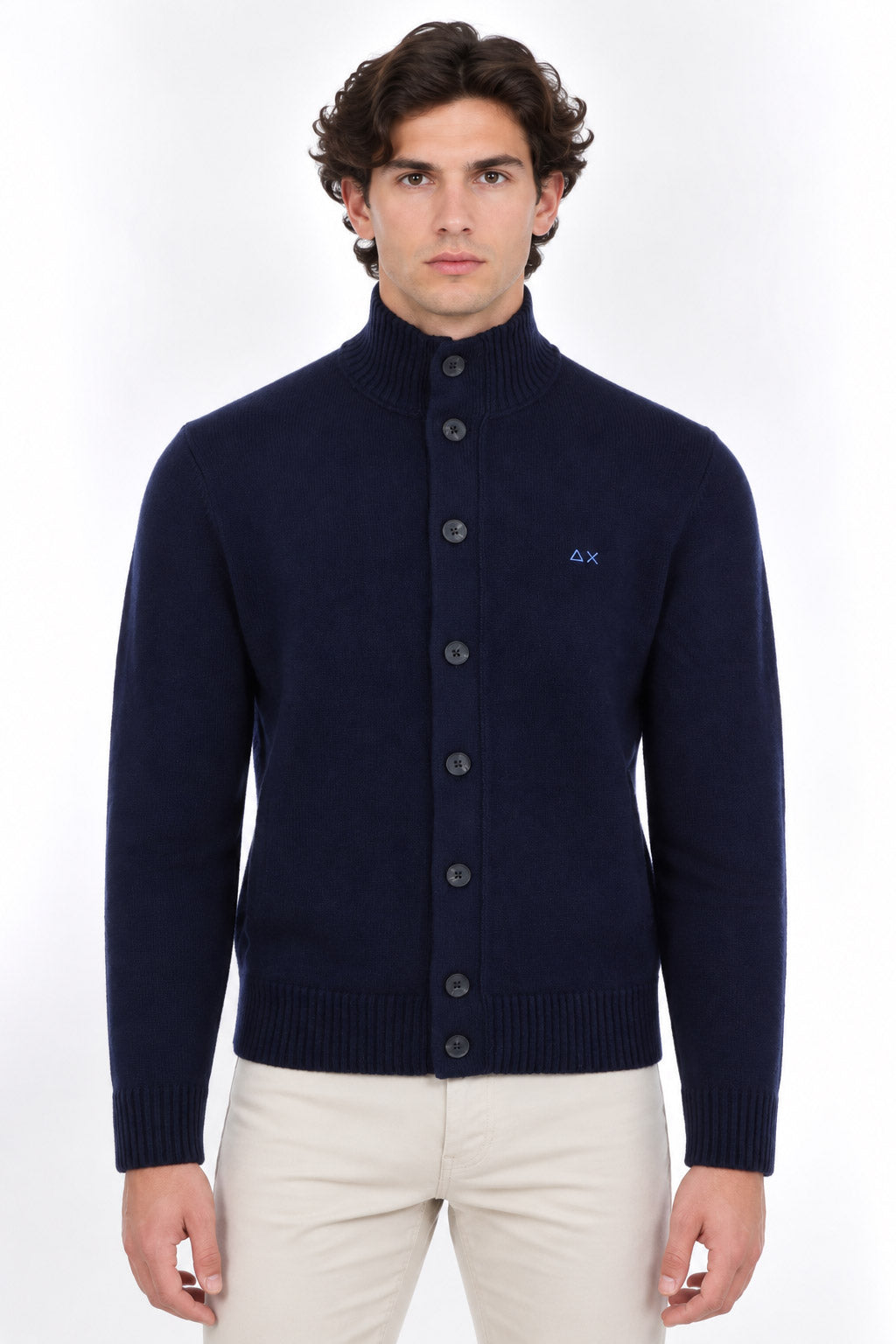 Cardigan con bottoni collo alto in lana 