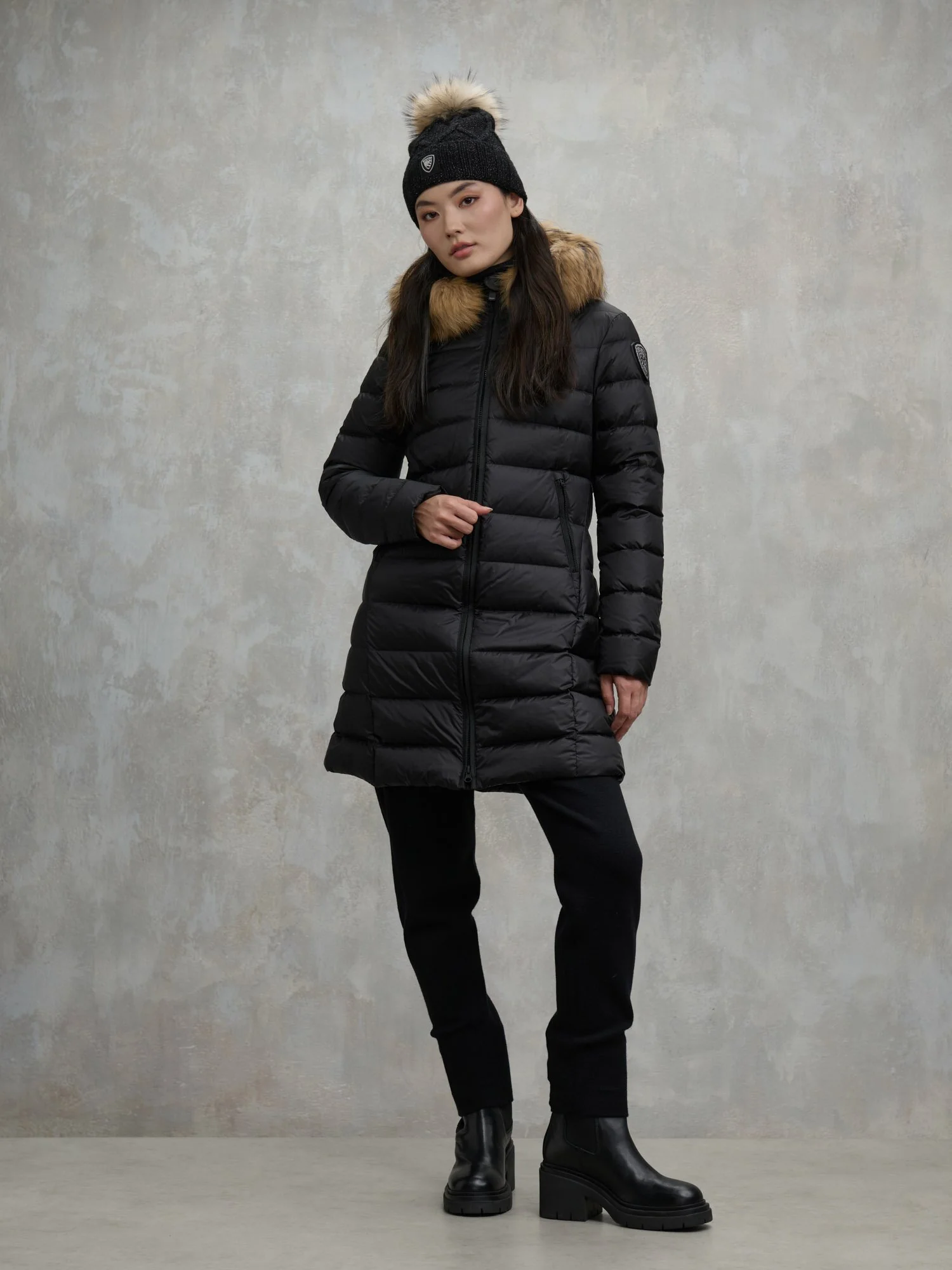 Piumino lungo con bordo in pelliccia KRISTIN 