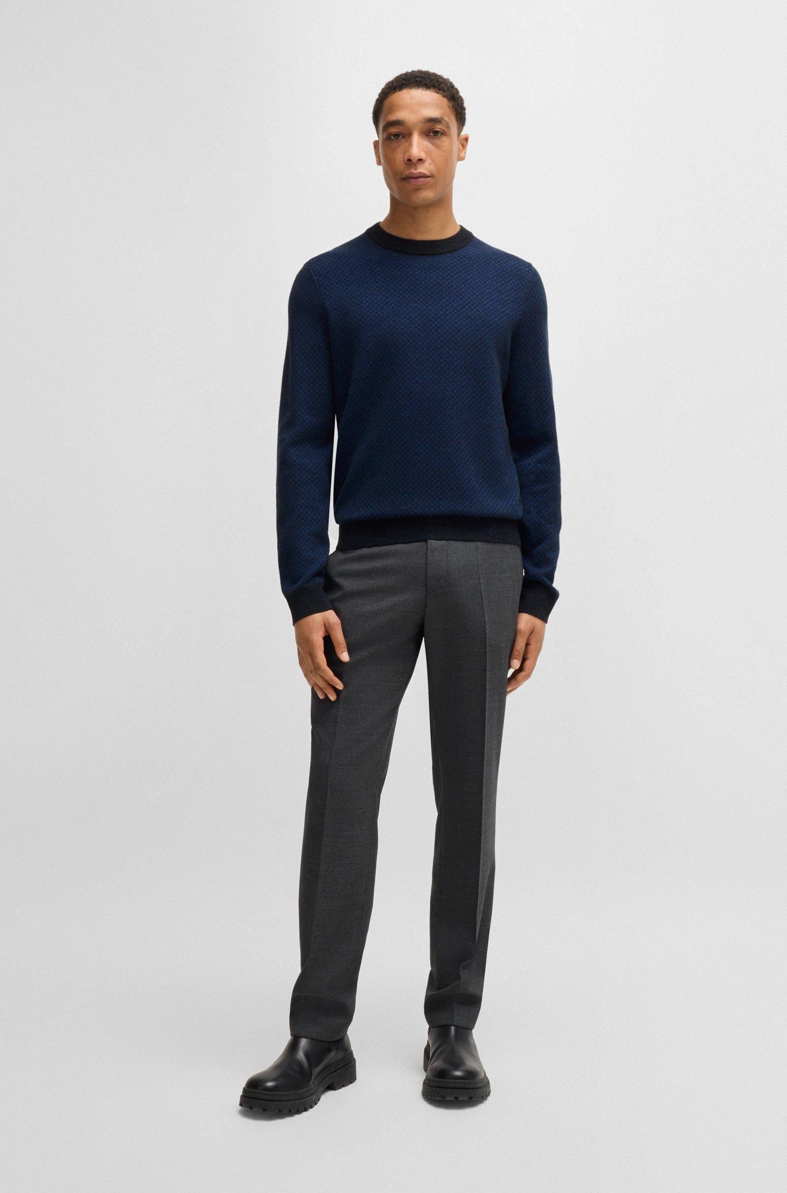 Maglia girocollo in lana e cotone. 