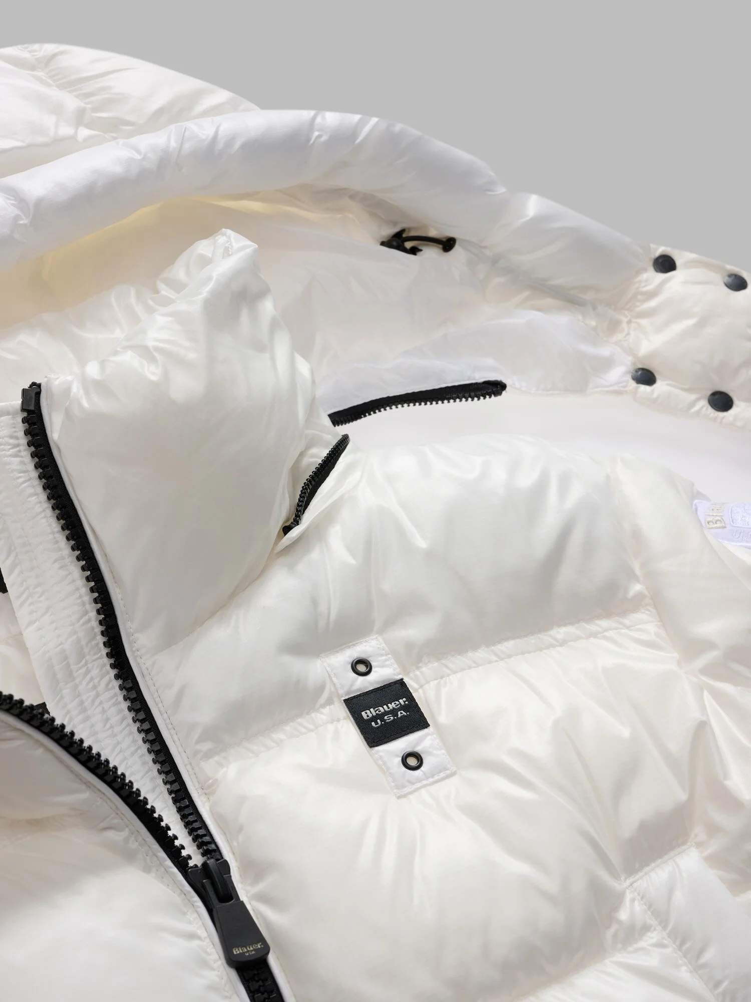 Giubbotto corto con cappuccio rimovibile GLORIA 