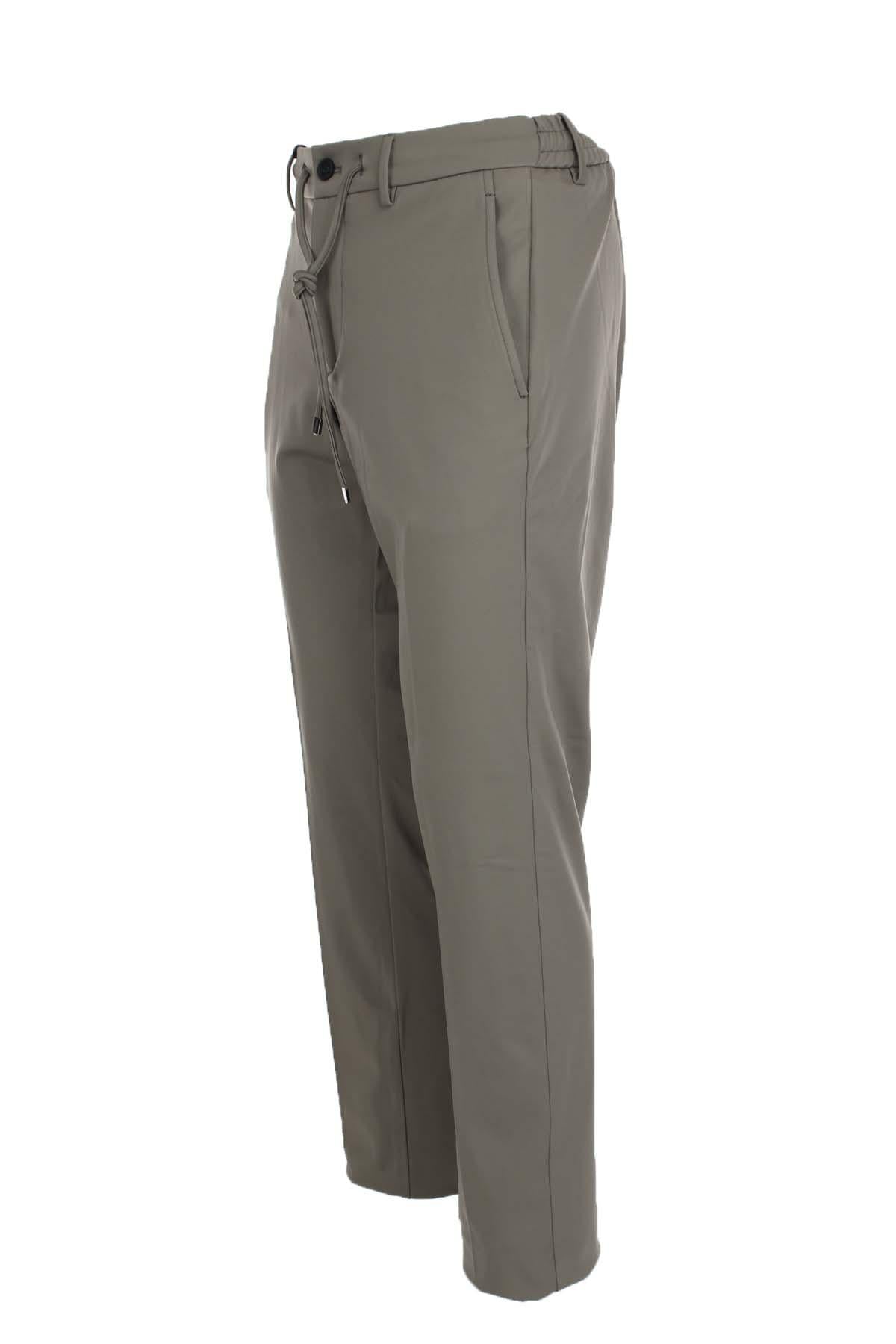 Pantalone con coulisse in tessuto tecnico 
