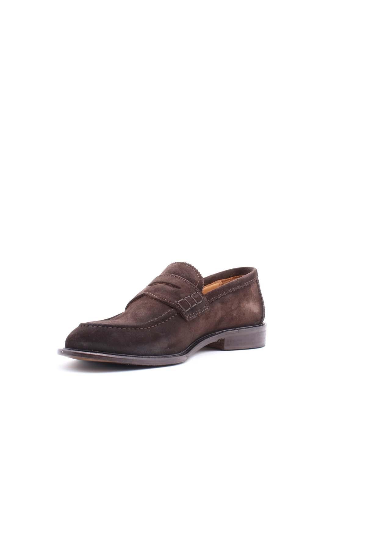 Mocassini in camoscio con fondo cuoio e gomma 