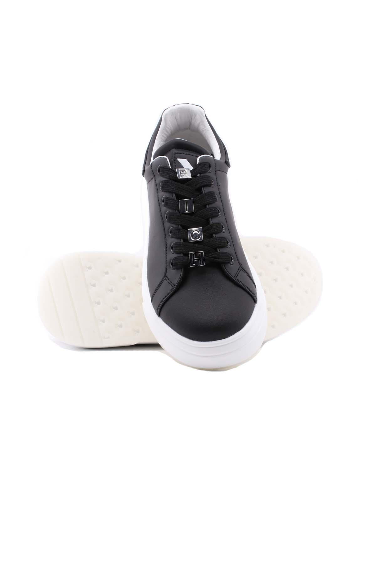 Sneaker Uomo in Pelle con Dettagli in Metallo 