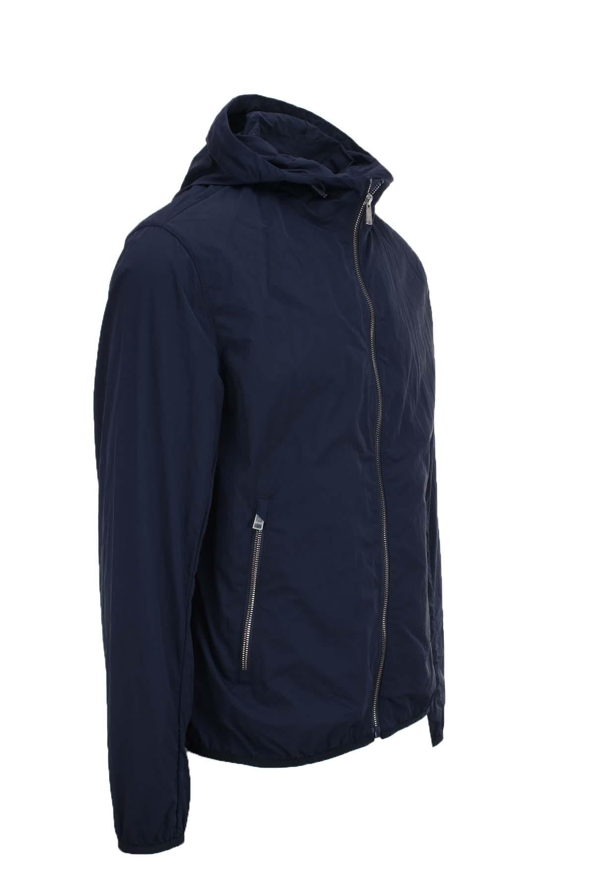 Giubbotto in nylon stropicciato con cappuccio 