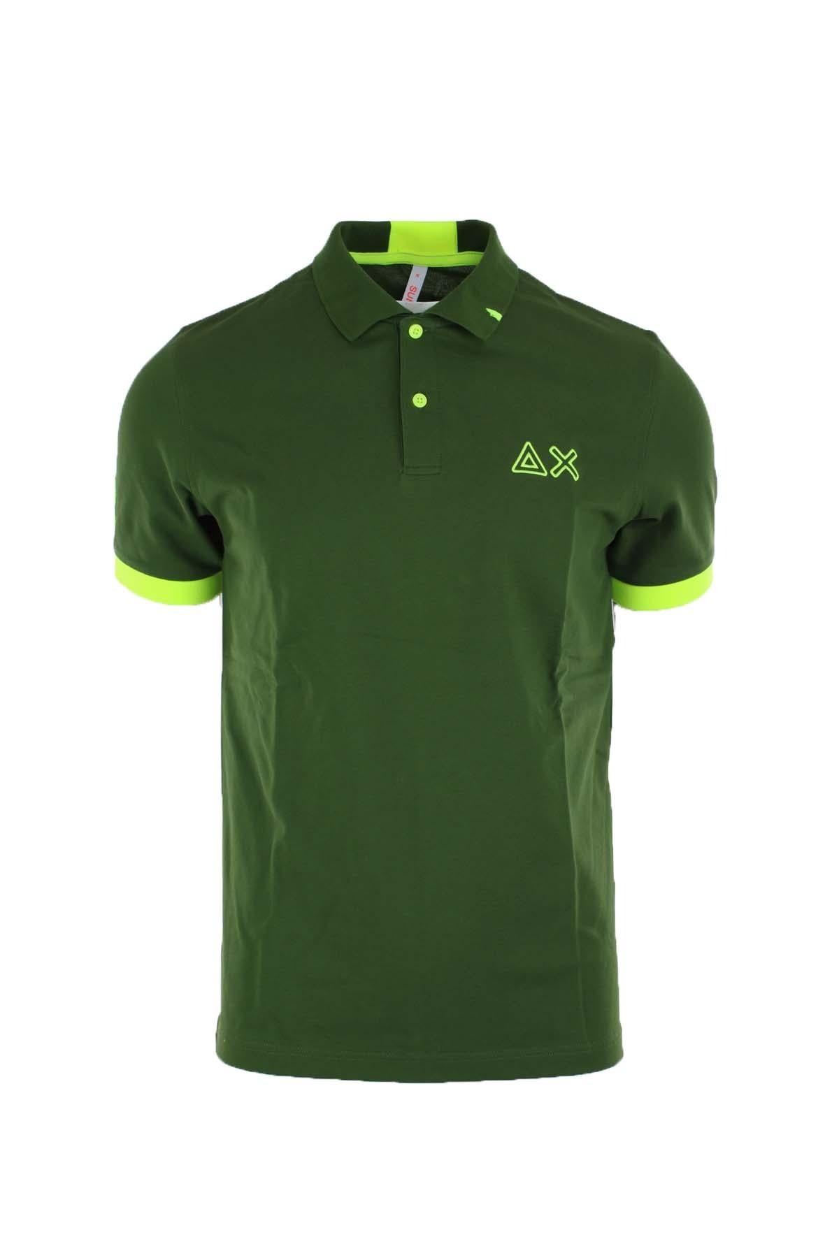 Polo mezza manica con dettagli e logo fluo 