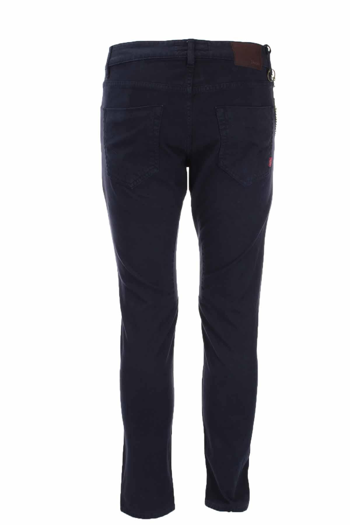 Pantalone 5 tasche in cotone con toppa 