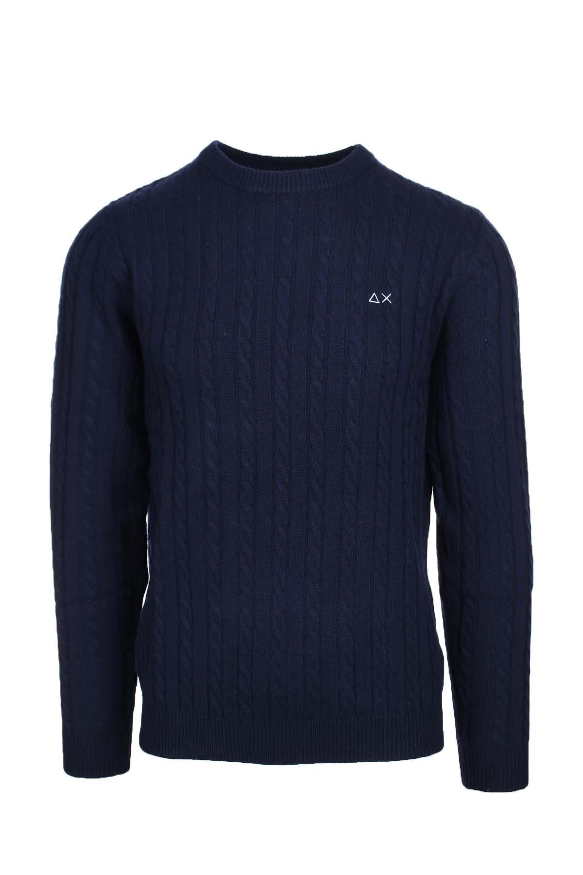 Maglia girocollo in lana a trecce 
