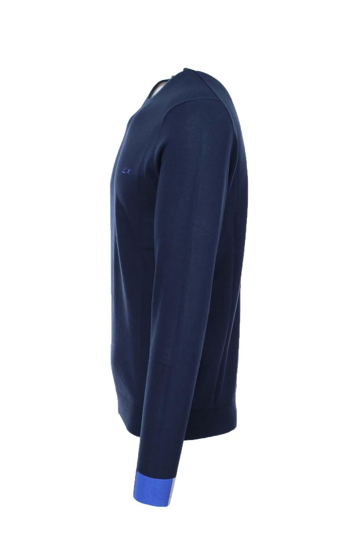 Maglia girocollo in filo di cotone 