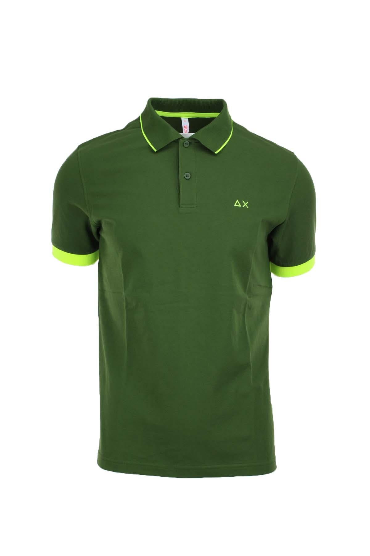 Polo mezza manica con profili fluo 