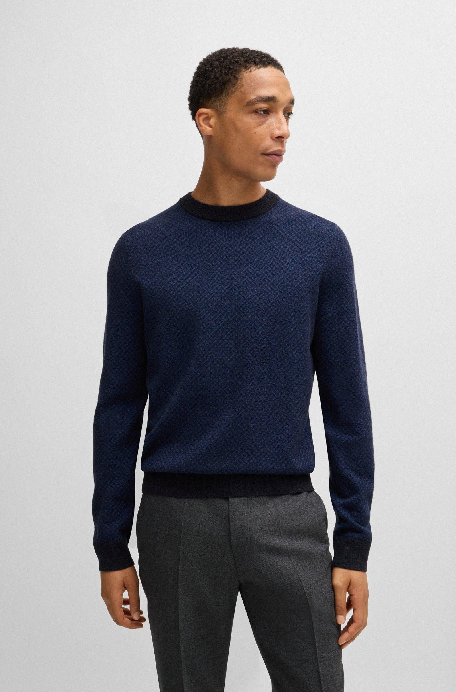 Maglia girocollo in lana e cotone. 
