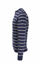Pullover girocollo a righe 