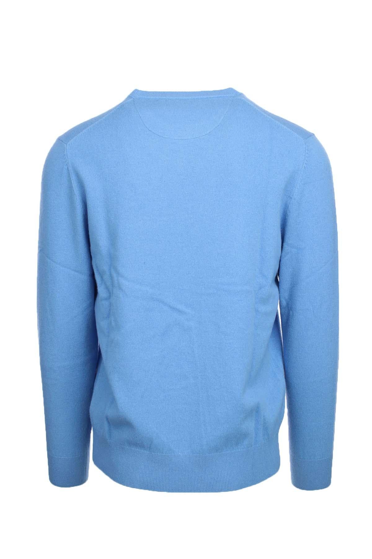 Maglia in lana con logo ricamato. 