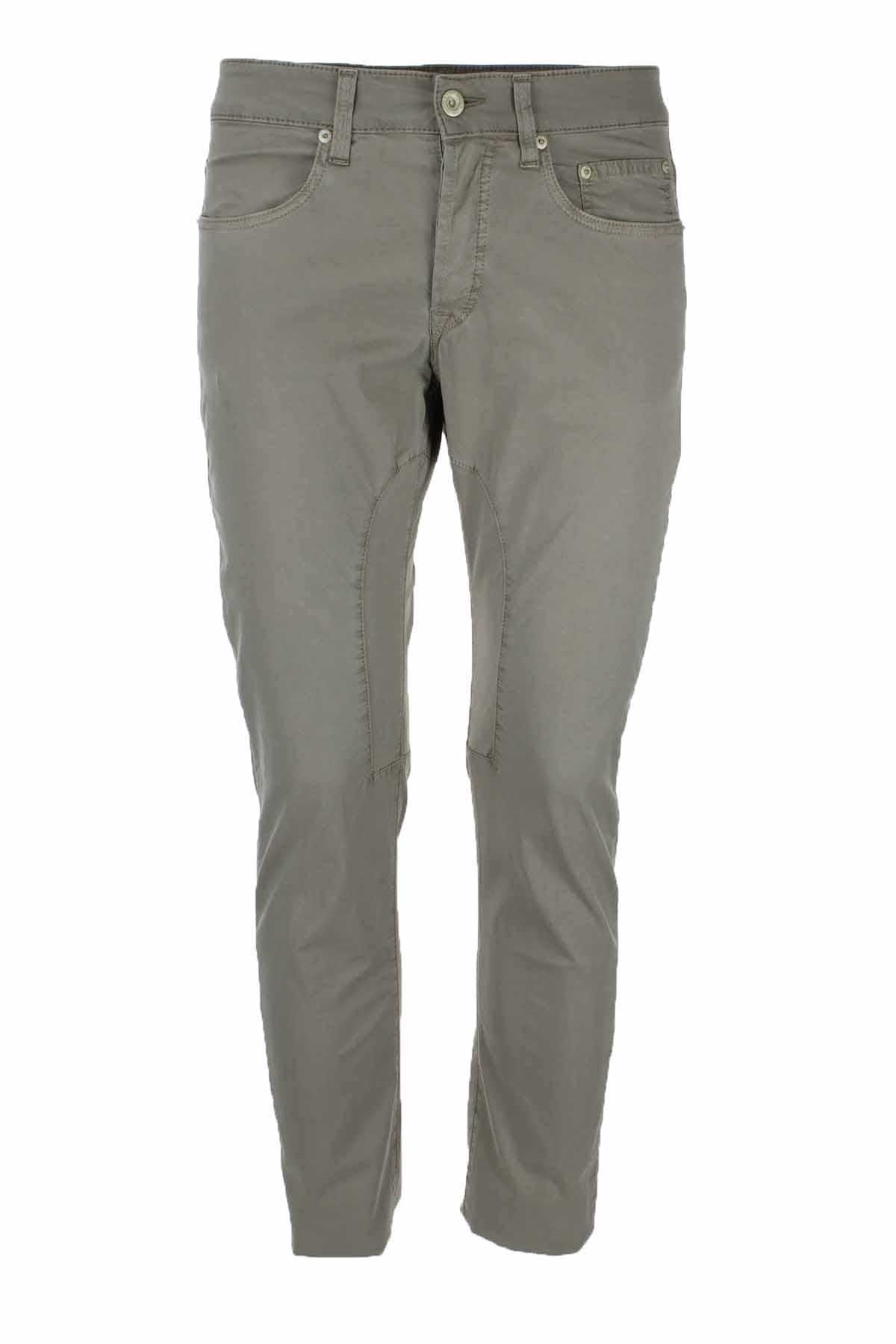 Pantalone in cotone con toppa 