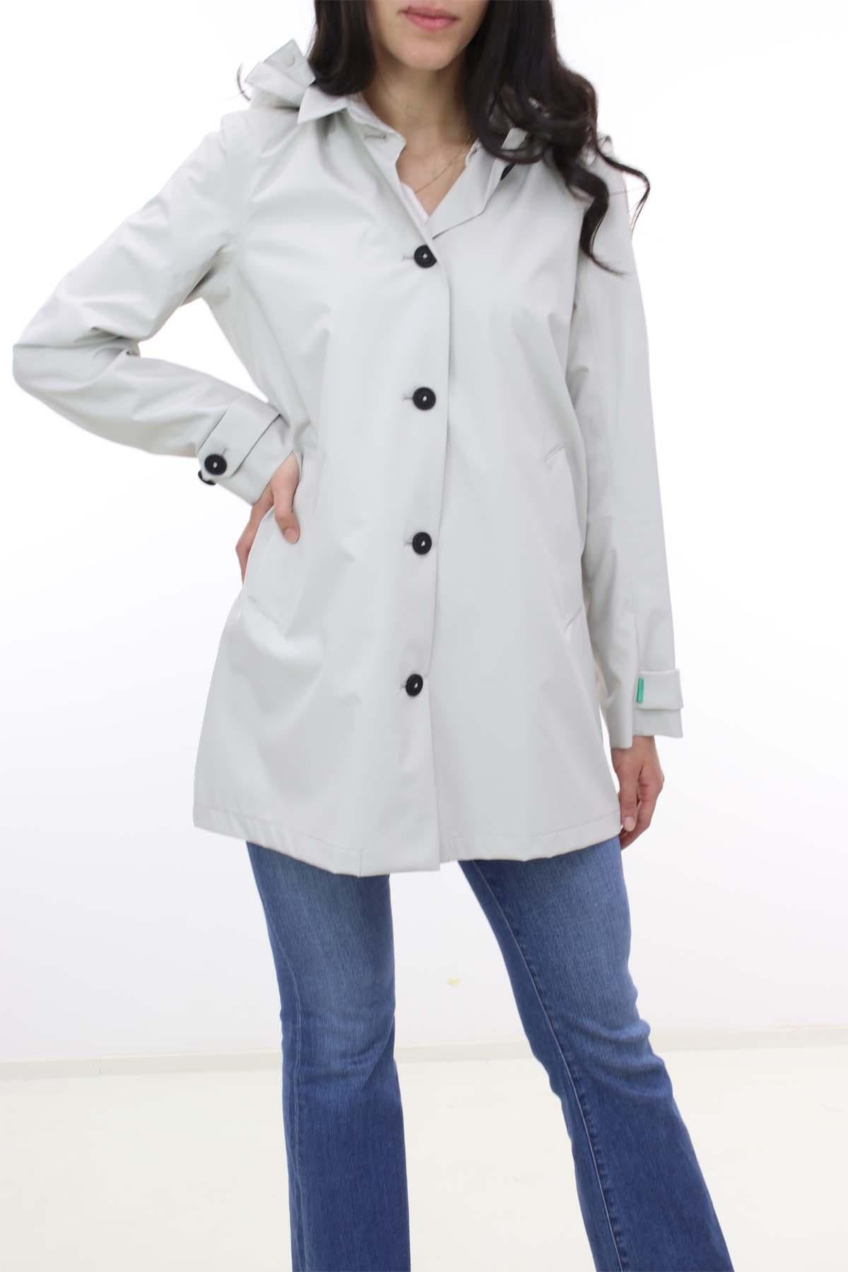 Trench impermeabule con cappuccio 
