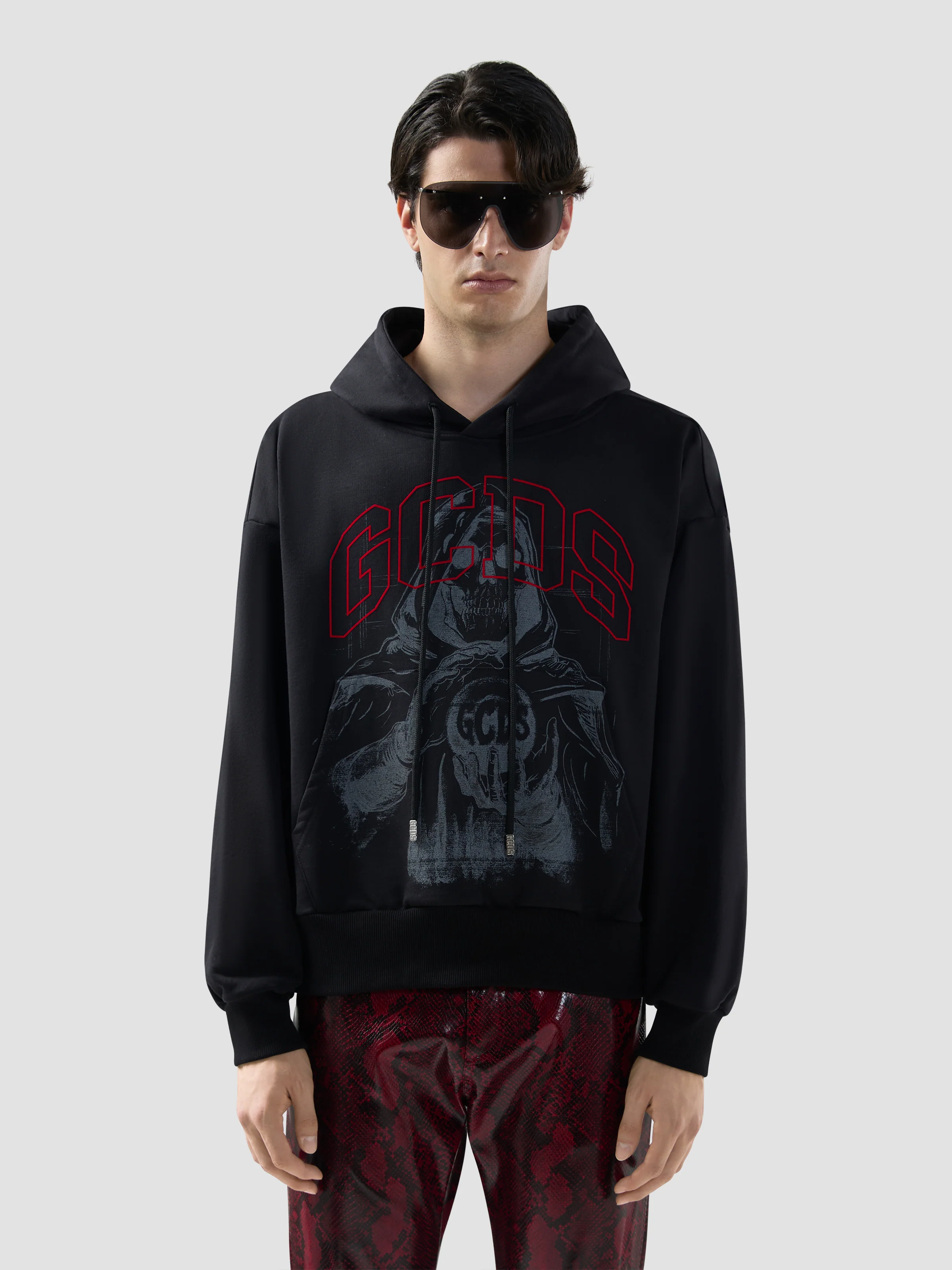 Felpa con cappuccio e stampa gotica 